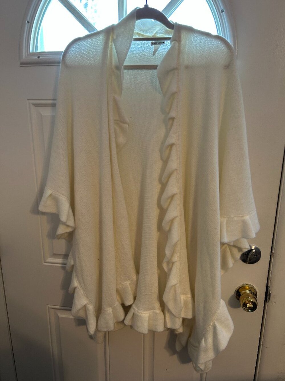 Croft & Barrow Cream Colored Ruffle Cape - Size Large -  cachebox